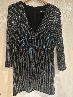 Haney Black Sequin V-Neck Mini Dress Size 10 | 3/4
Sleeve Cocktail Party EUC
